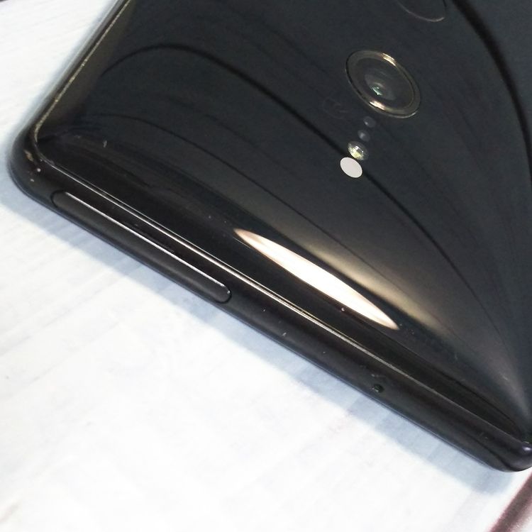 docomo SONY Xperia XZ2 64GB �֥�å� SO-03K  681