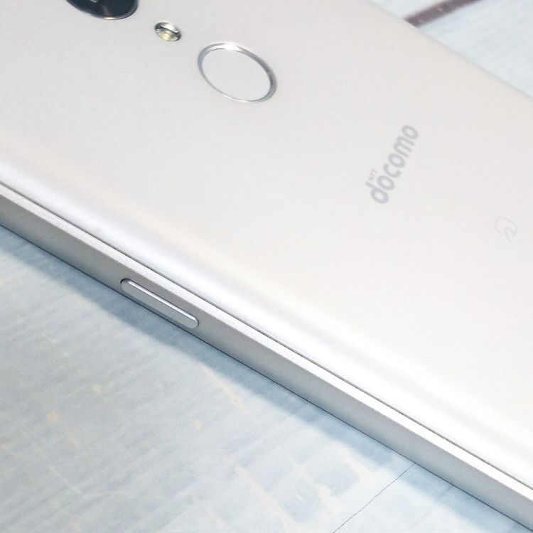 docomo LG style L-03K White �ۥ磻��  301