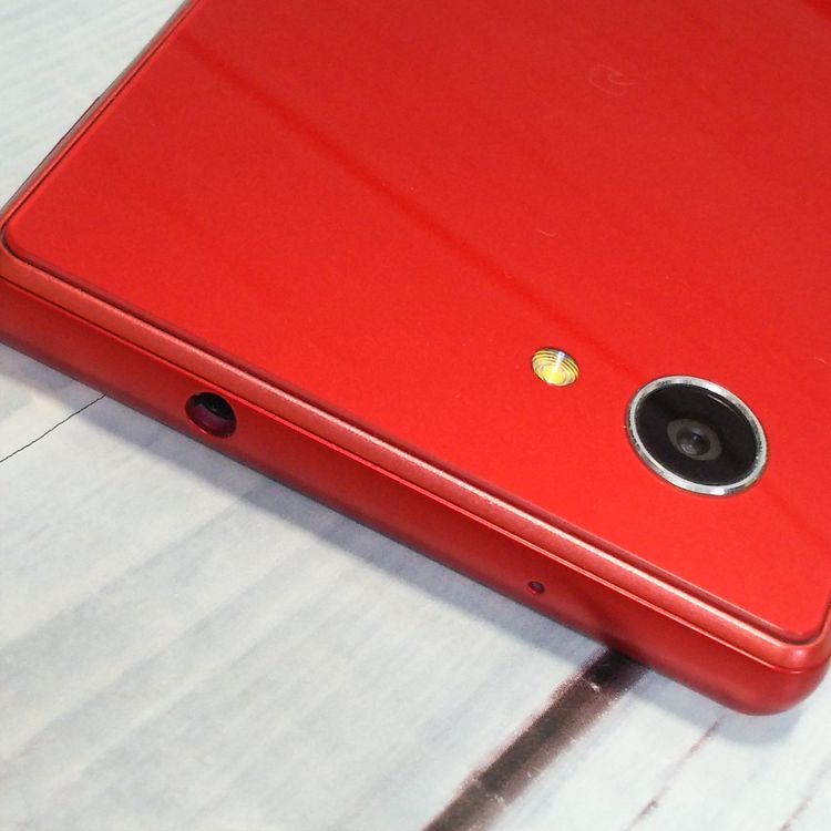 SHARP au AQUOS SERIE mini SHV33 ��������å�  702