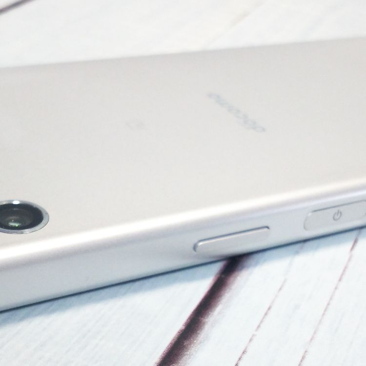 docomo Xperia XZ1 Compact SO-02K silver   881