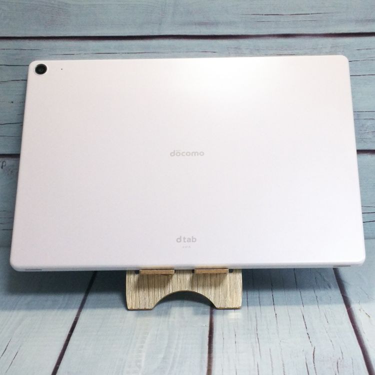docomo dtab d-41A SHARP Androidタブレット ホワイト  美品 940