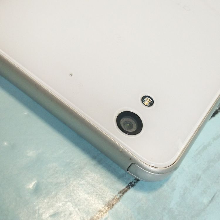 docomo arrows Be F-04K White �ۥ磻��  608