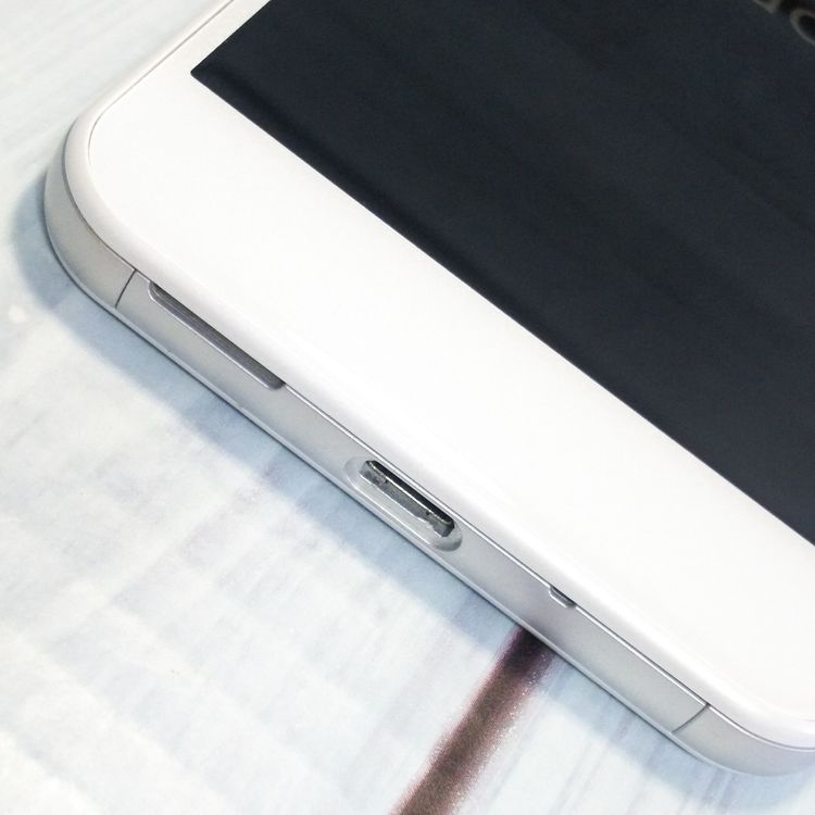 SHARP SoftBank AQUOS ea 606SH �ۥ磻��  488