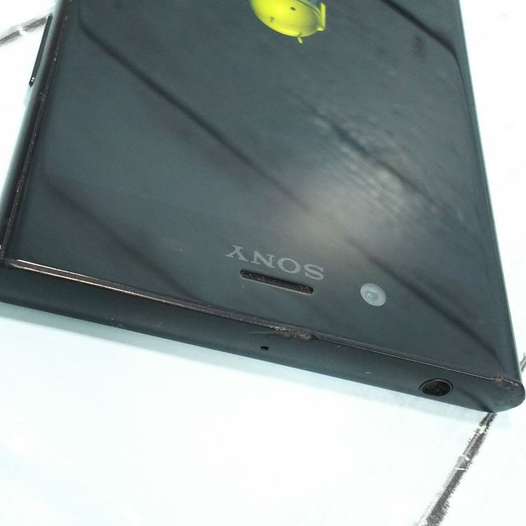 docomo Xperia XZ1 SO-01K Black  574