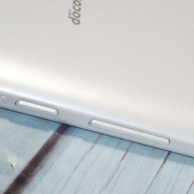 docomo arrows Be3 F-02L �ۥ磻��  ���� 842