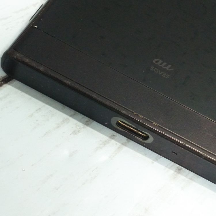 SONY Xperia XZs SOV35 au �֥�å�  639