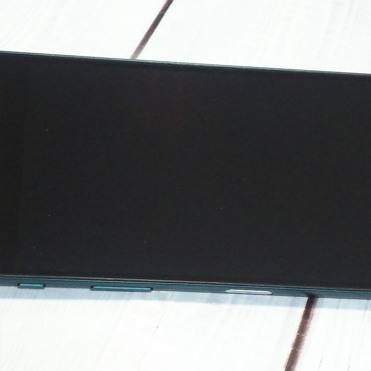 SONY au Xperia Z5 SOV32 Green  655