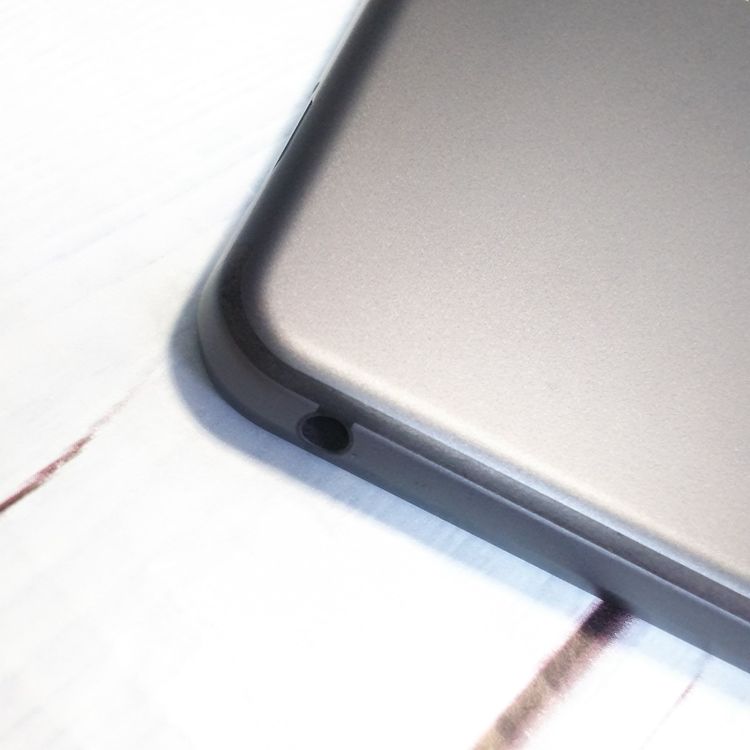 au AQUOS sense3 SHV45 �֥�å�  638