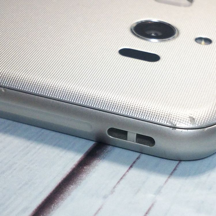 Softbank SHARP ����ץ륹�ޥ�4 704SH �����ѥ󥷥�С�  563