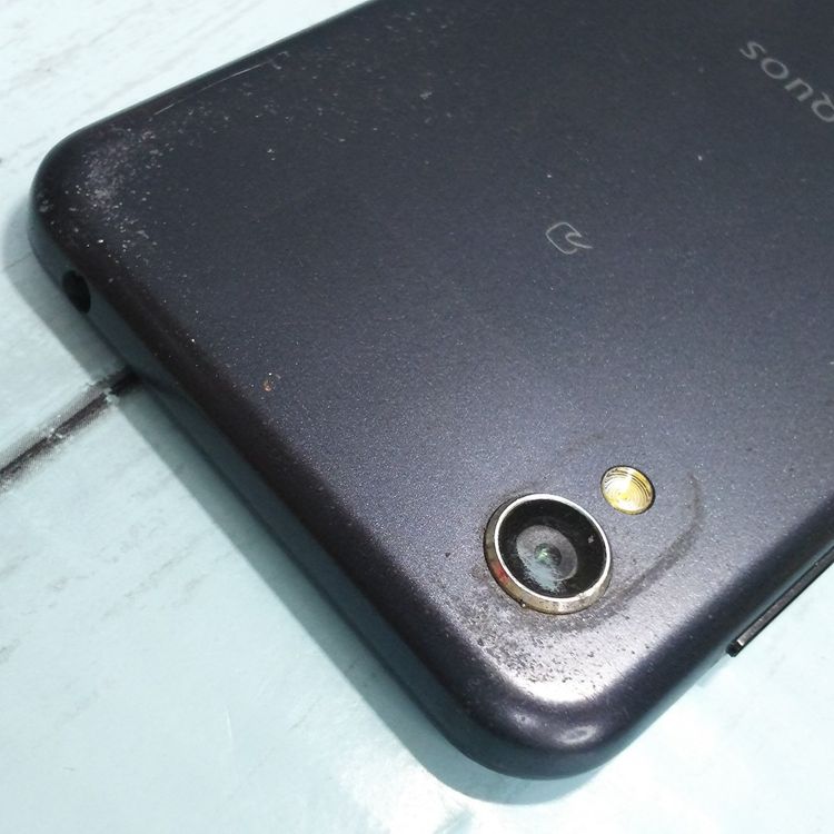 au AQUOS sense2 SHV43 Nuance Black  935