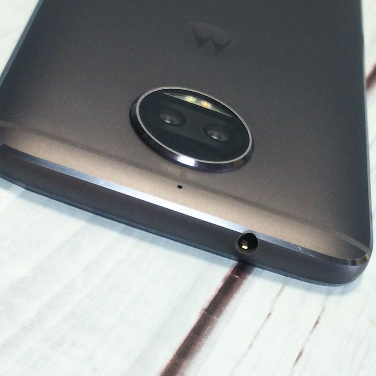 ��ȥ����� Moto G5S Plus XT1805 ��ʥ��졼  572