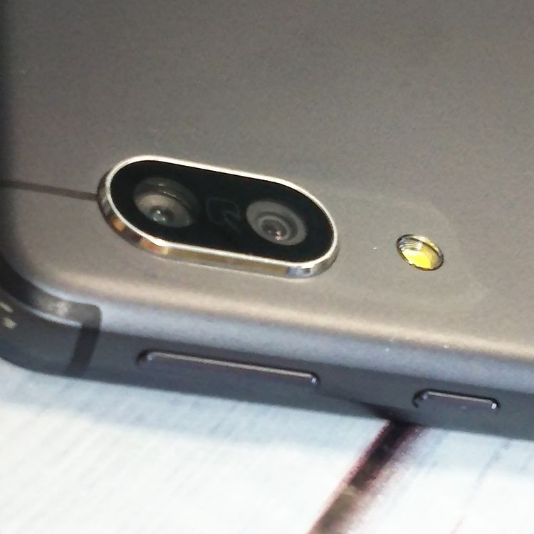 docomo AQUOS sense3 SH-02M �֥�å�  917