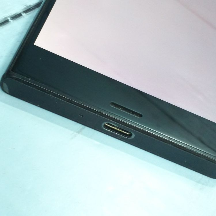 SONY Xperia XZs SOV35 au �֥�å�  411