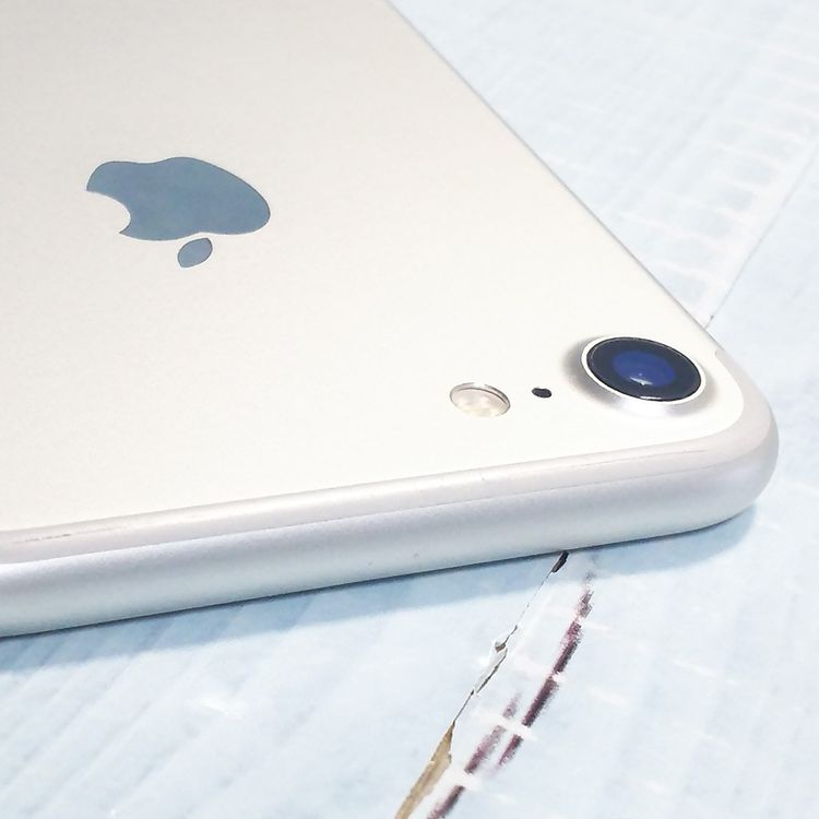 SIM�ե꡼ iPhone7 ����С� 128GB  151