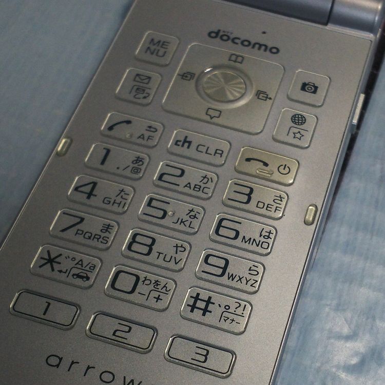 docomo arrows �ٻ��� �������� F-03L ����С�  671