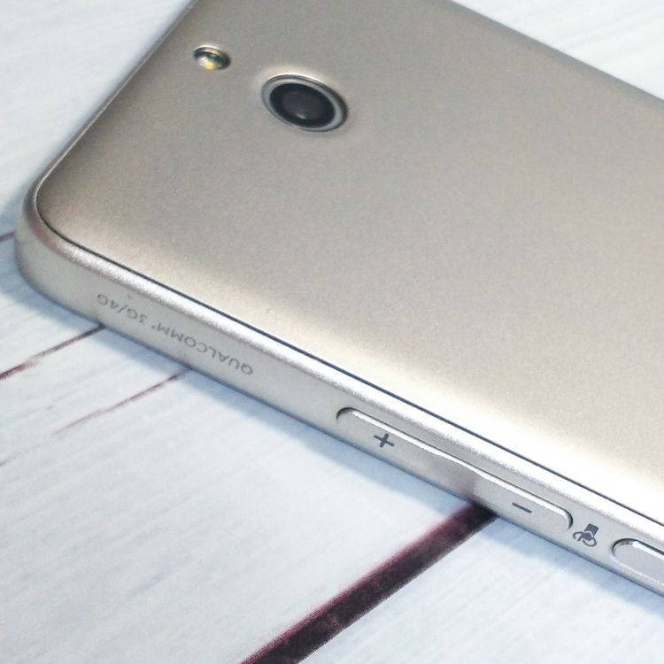 Y!mobile ������ ���󤿤󥹥ޥ� 705KC ����С�  481