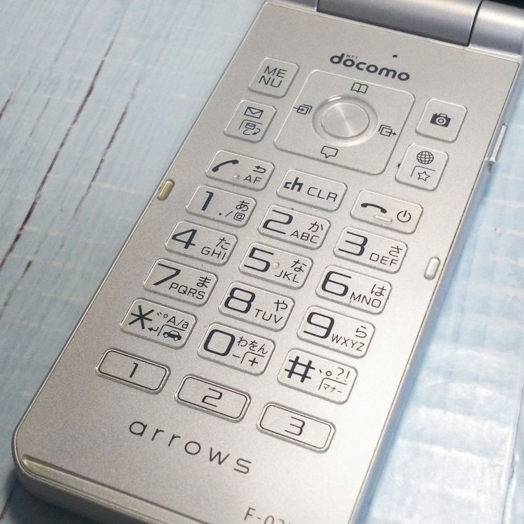 docomo arrows �ٻ��� �������� F-03L ����С� [������]  833