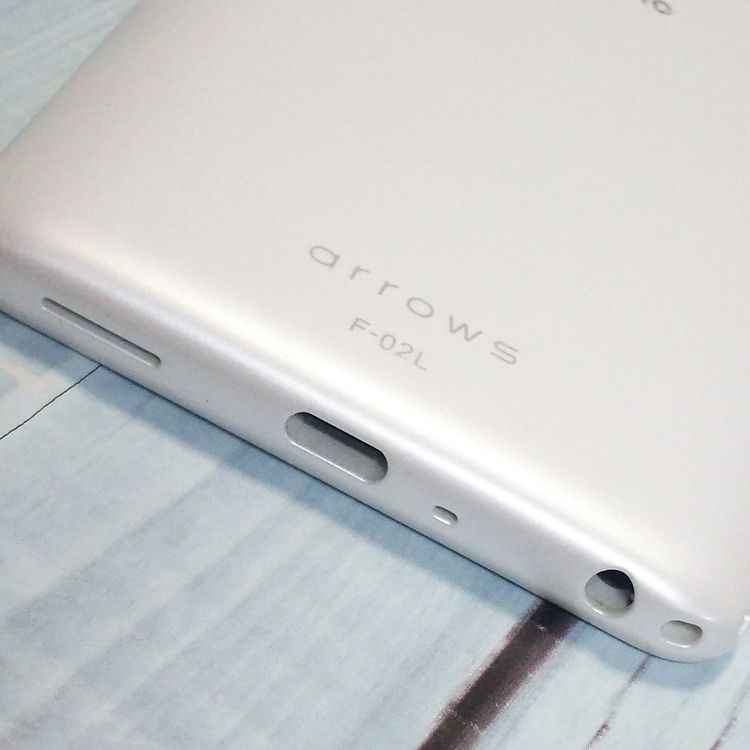 docomo arrows Be3 F-02L �ۥ磻��  757