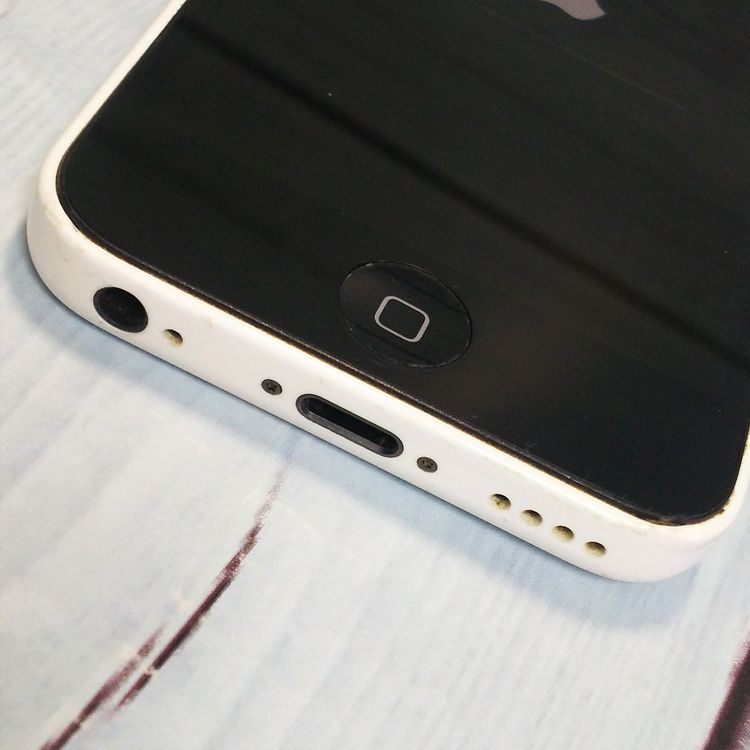 au iPhone5c 16GB �ۥ磻�� 492