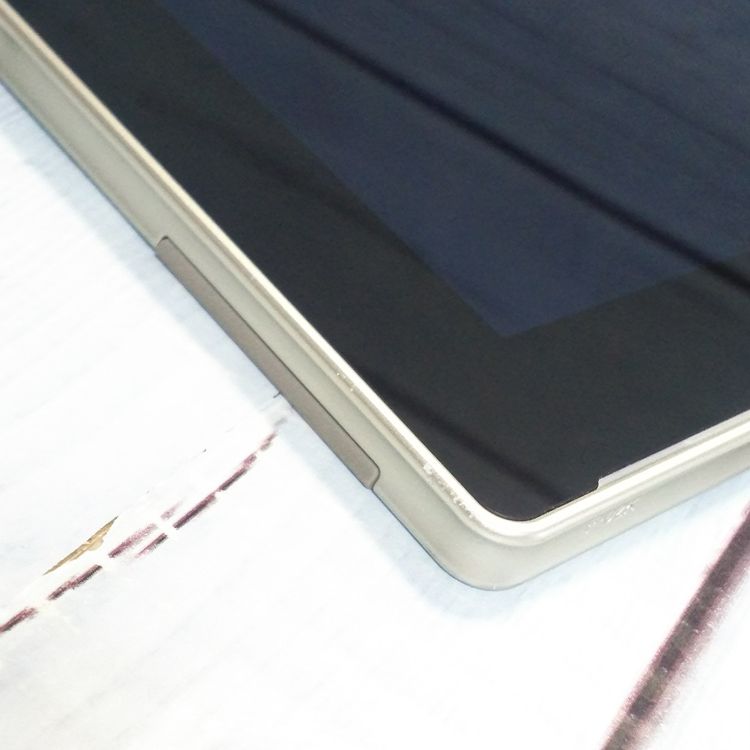 docomo arrows Tab F-02K White �ۥ磻��  958