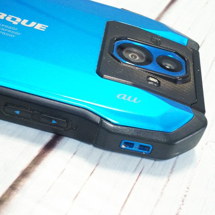 au ������ TORQUE G04 �֥롼 KYV46  822