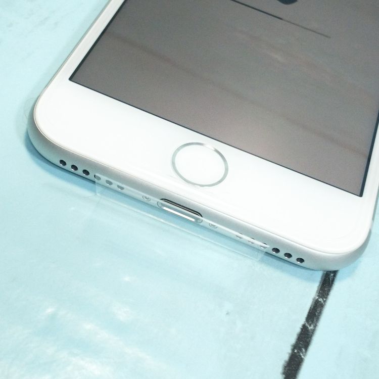 au iPhone7 128GB ����С� ����Ʊ����  �ۤܿ��� 827