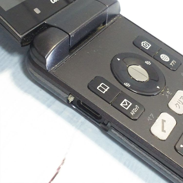 KYOCERA au GRATINA 4G BLACK KYF31  230