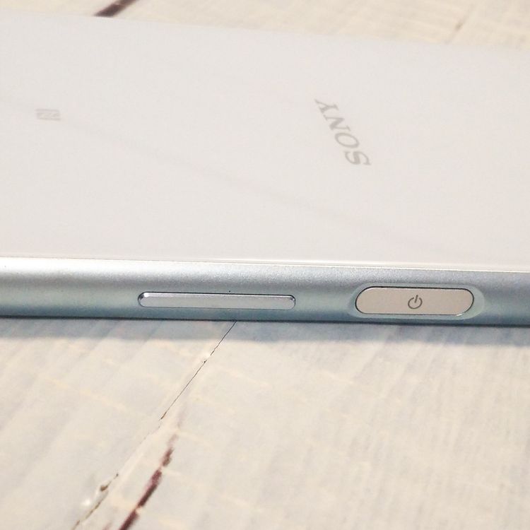 Y!mobile SONY Xperia8 902SO �֥롼  735