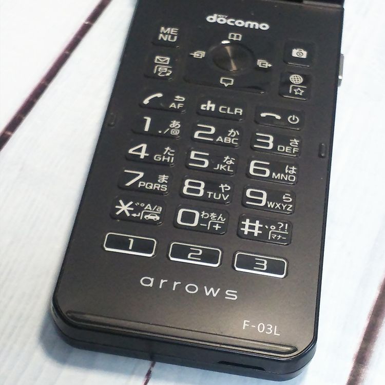 docomo arrows �ٻ��� �������� F-03L �֥�å�  142
