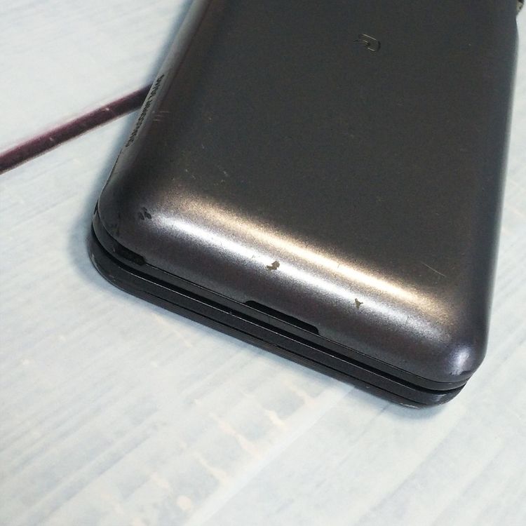 KYOCERA au GRATINA 4G BLACK KYF31  443