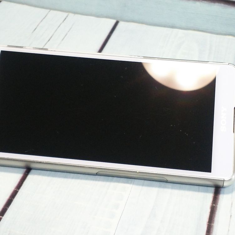 docomo Xperia Ace SO-02L �ۥ磻��  980