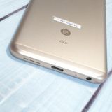 LG au isai Beat LGV34 GOLD �������  ���� 440