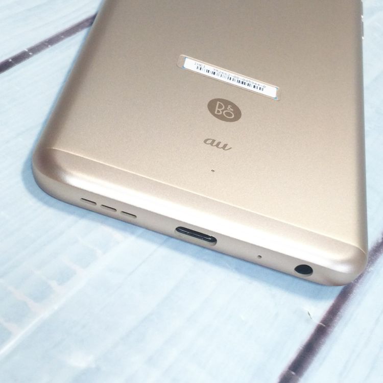LG au isai Beat LGV34 GOLD �������  ���� 440