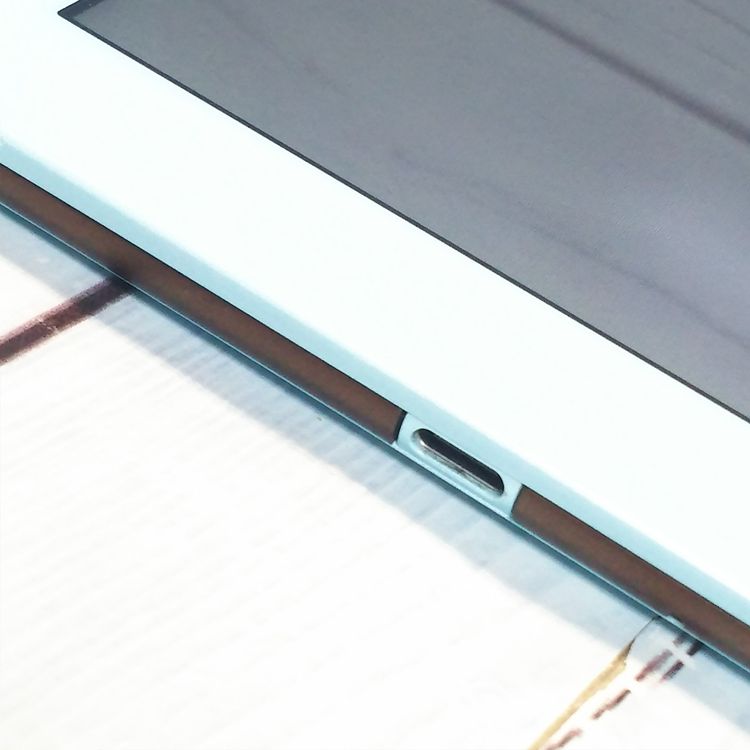 au KYOCERA Qua tab QZ8 ���祳�ߥ�� KYT32  572