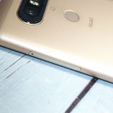 LG au isai Beat LGV34 GOLD �������  817
