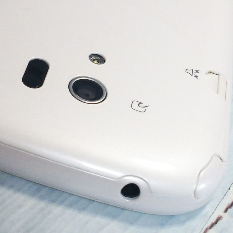 �ٻ��� �餯�餯���ޡ��ȥե���3 F-06F docomo �ۥ磻�� 090