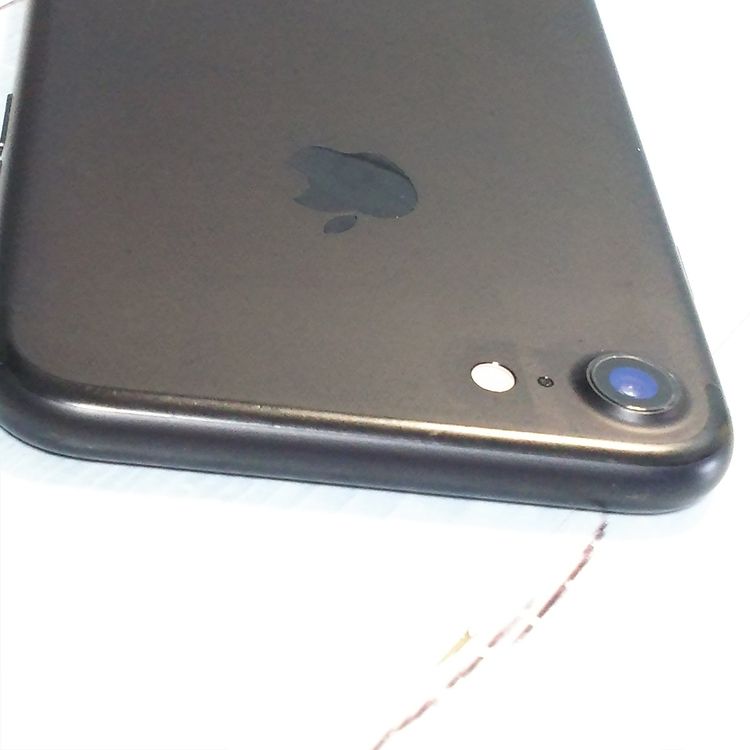 SoftBank iPhone7 32GB �֥�å�  660