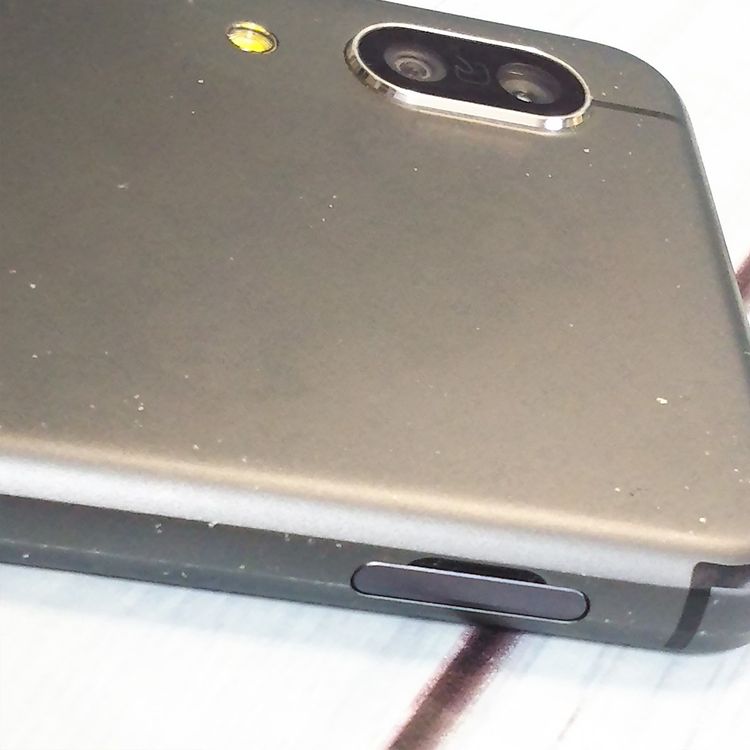 docomo AQUOS sense3 SH-02M �֥�å�  480