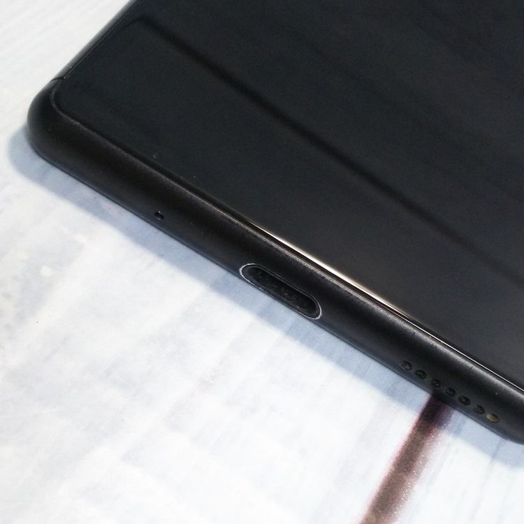 au Xperia8 SOV42 �֥�å�  987