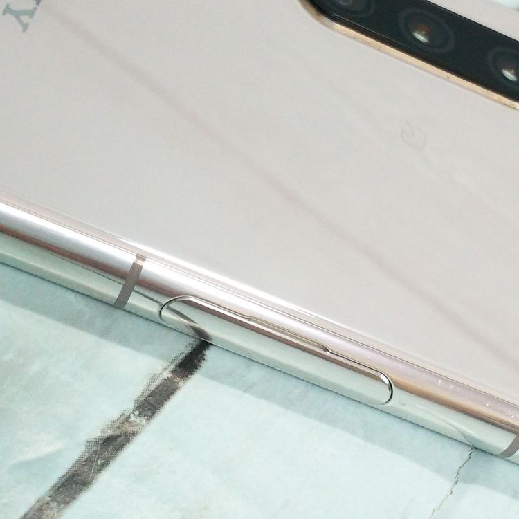 au Xperia5 SOV41 ���졼  942