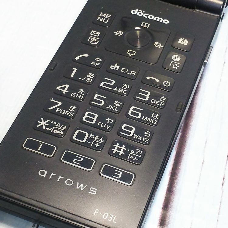docomo arrows �ٻ��� �������� F-03L �֥�å�  262