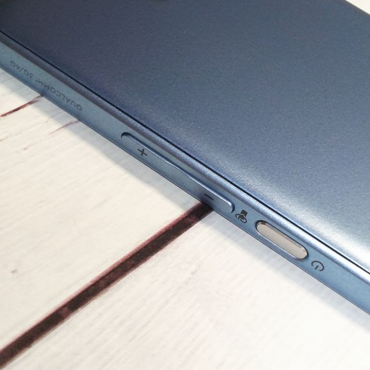 Y!mobile ������ ���󤿤󥹥ޥ� 705KC �饤�ȥ֥롼  527