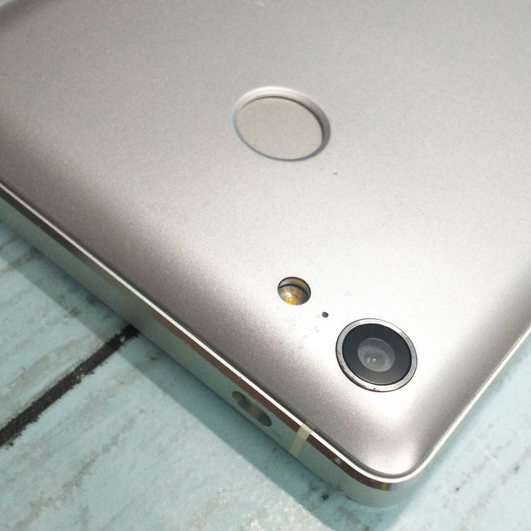 FREETEL RAIJIN �ۥ磻�� ���  980