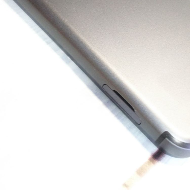 au AQUOS sense3 SHV45 �֥�å�  300