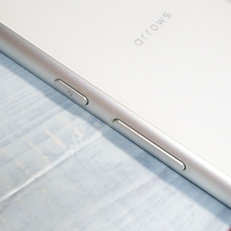 docomo arrows SV F-03H White  599