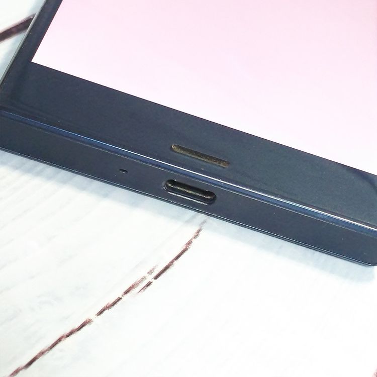 SoftBank Xperia XZ 601SO �ե��쥹�ȥ֥롼  238