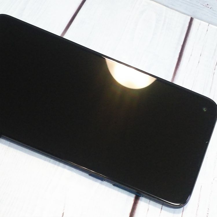 Motorola Moto G8 Power XT2041-3 ���ꥫ�֥롼  ���� 110