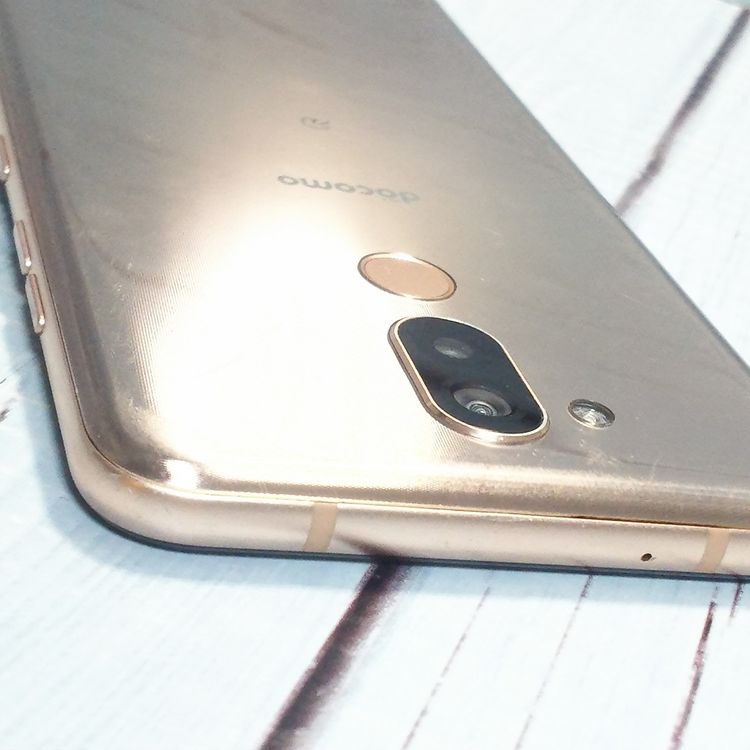 docomo LG style 2 L-01L �������  315
