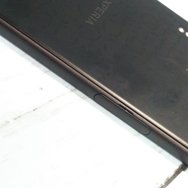 SONY Xperia XZs SOV35 au �֥�å�  737