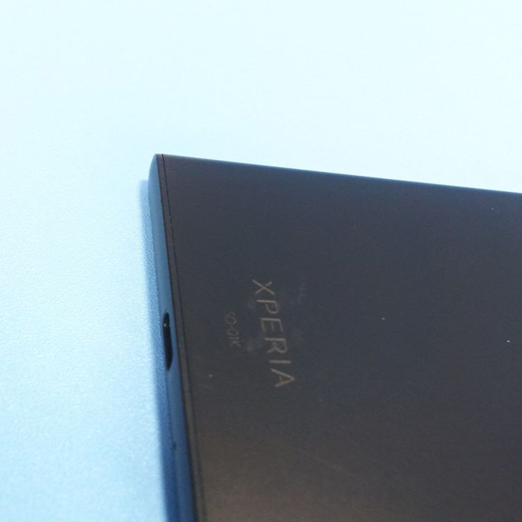 docomo Xperia XZ1 SO-01K Black  758